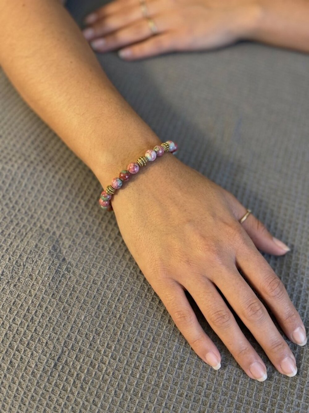 Boho Marbled Pink & Sage Green Beaded Stretch Bracelet • Gold Accents • NEW